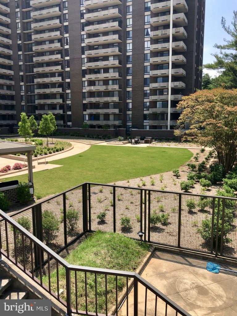 1800 OLD MEADOW 410