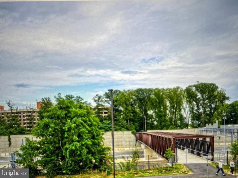 1800 OLD MEADOW 410