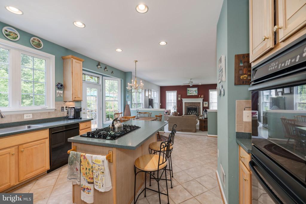 7109 AYERS MEADOW LANE