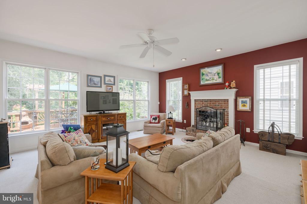 7109 AYERS MEADOW LANE