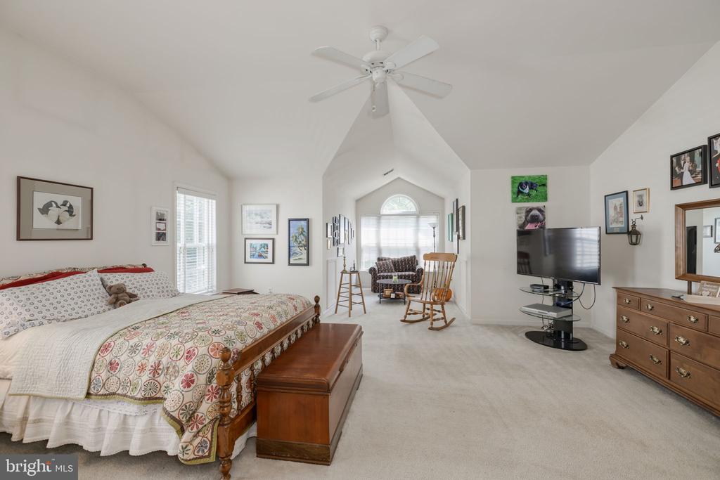 7109 AYERS MEADOW LANE