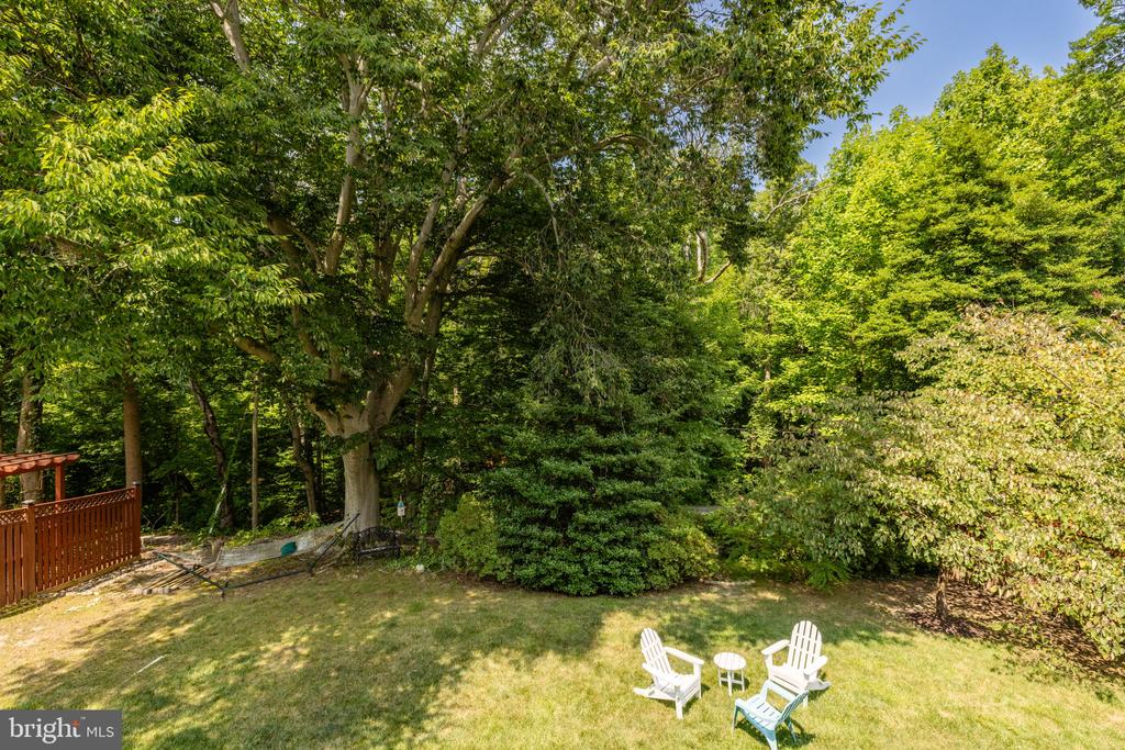 7109 AYERS MEADOW LANE