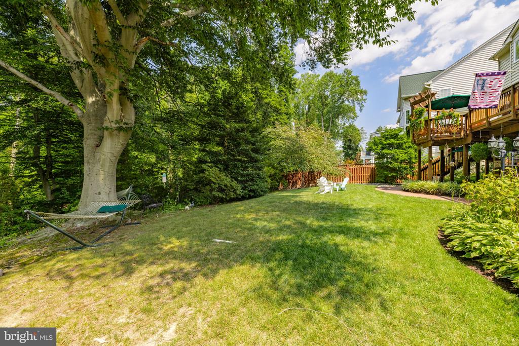 7109 AYERS MEADOW LANE
