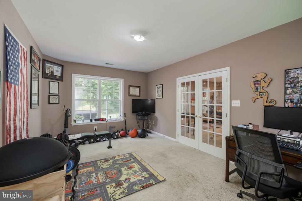 7109 AYERS MEADOW LANE