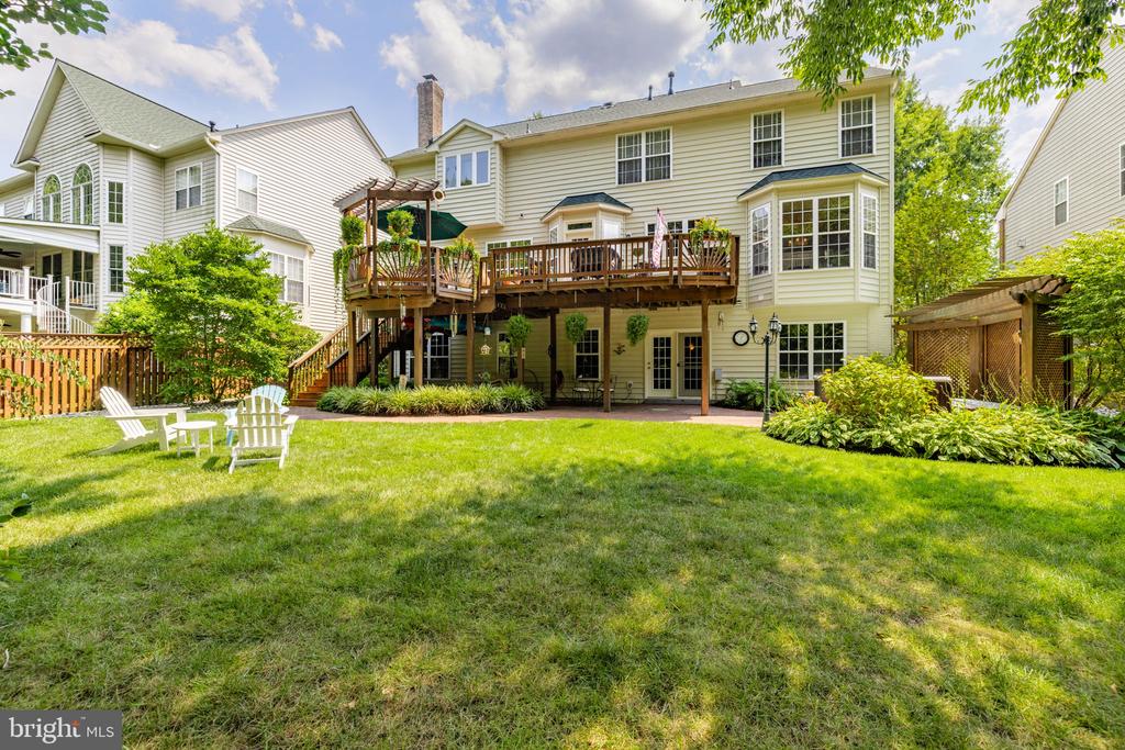 7109 AYERS MEADOW LANE