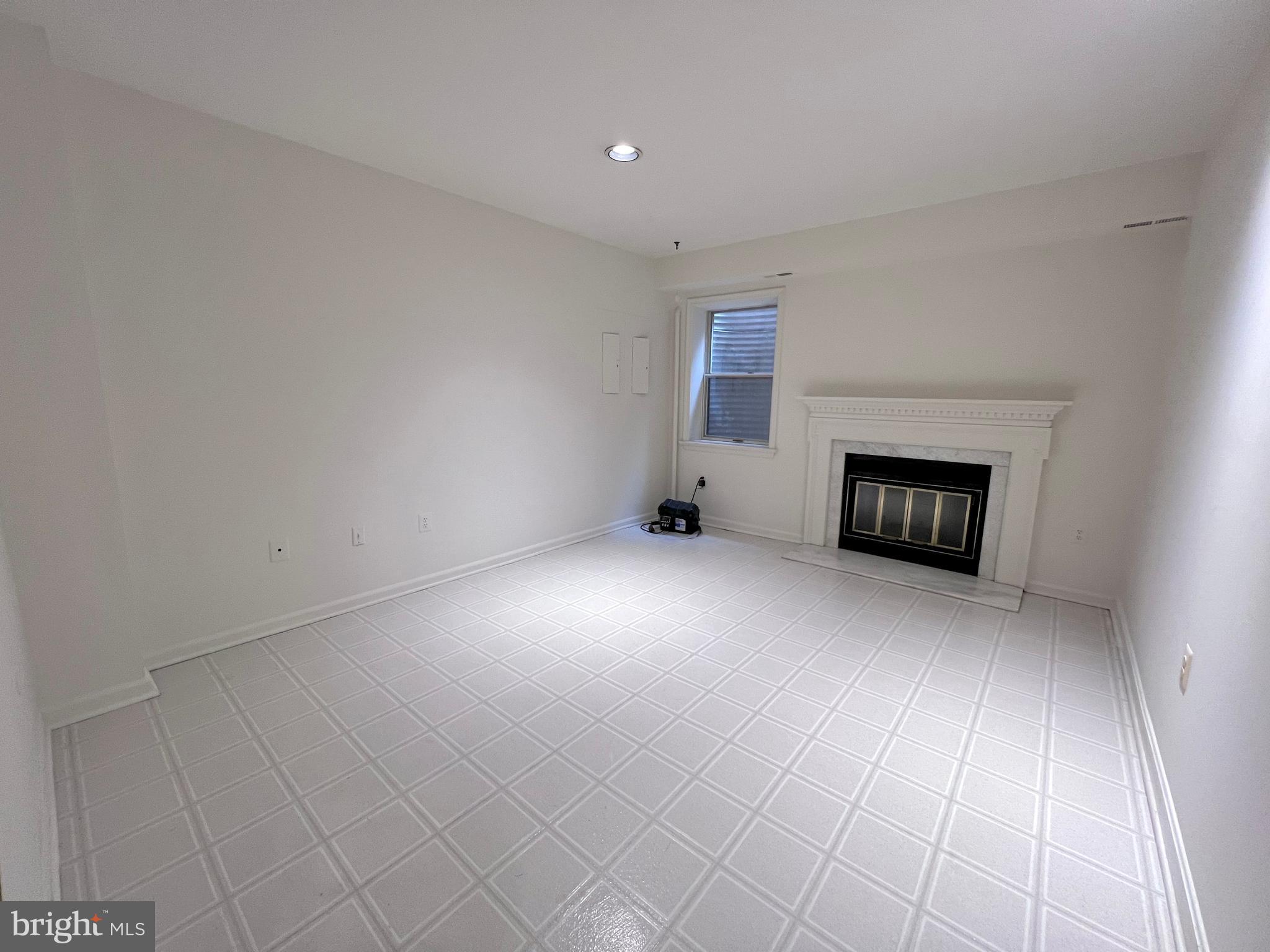 1445 HAMPTON HILL CIRCLE