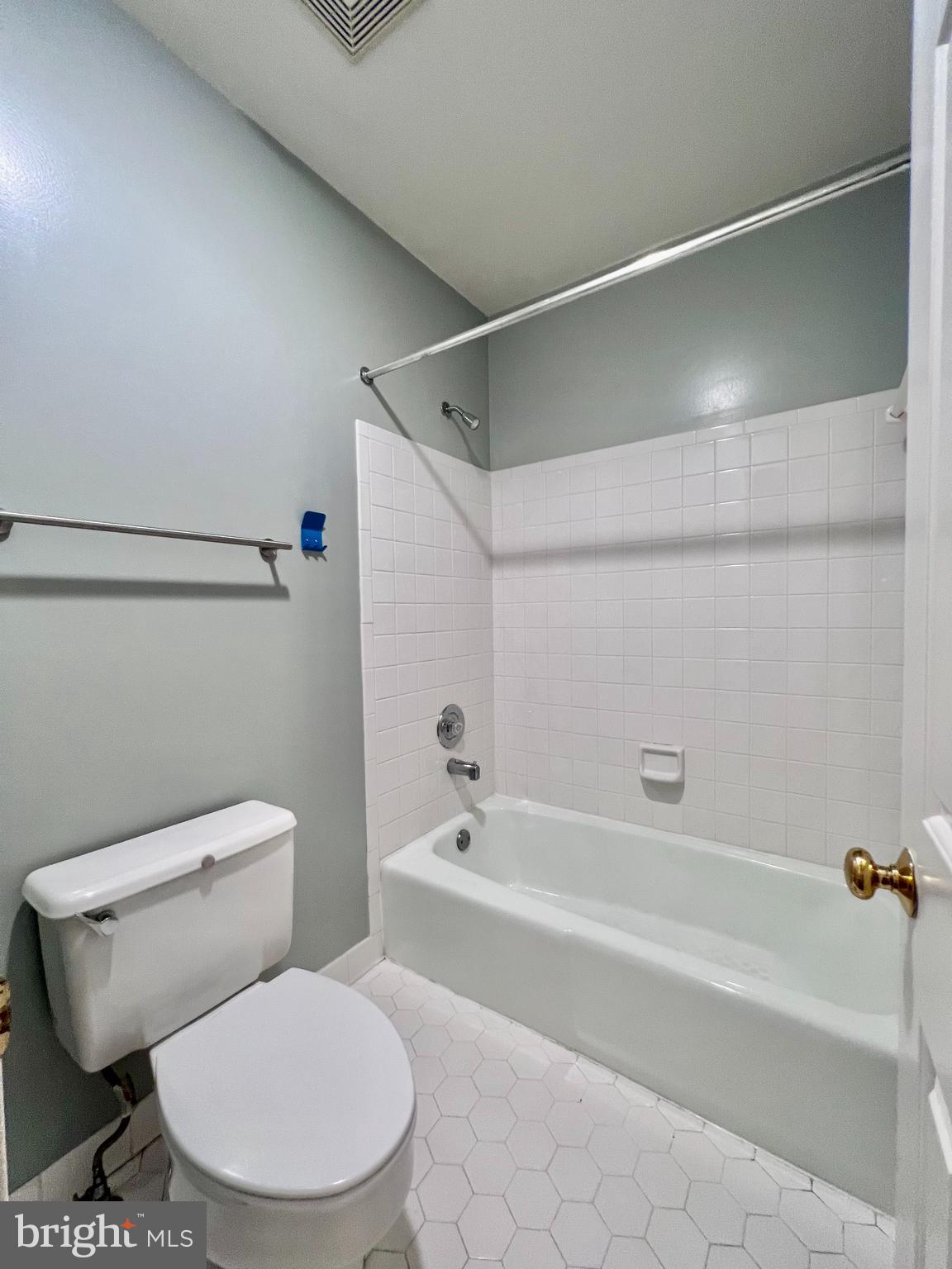 1445 HAMPTON HILL CIRCLE