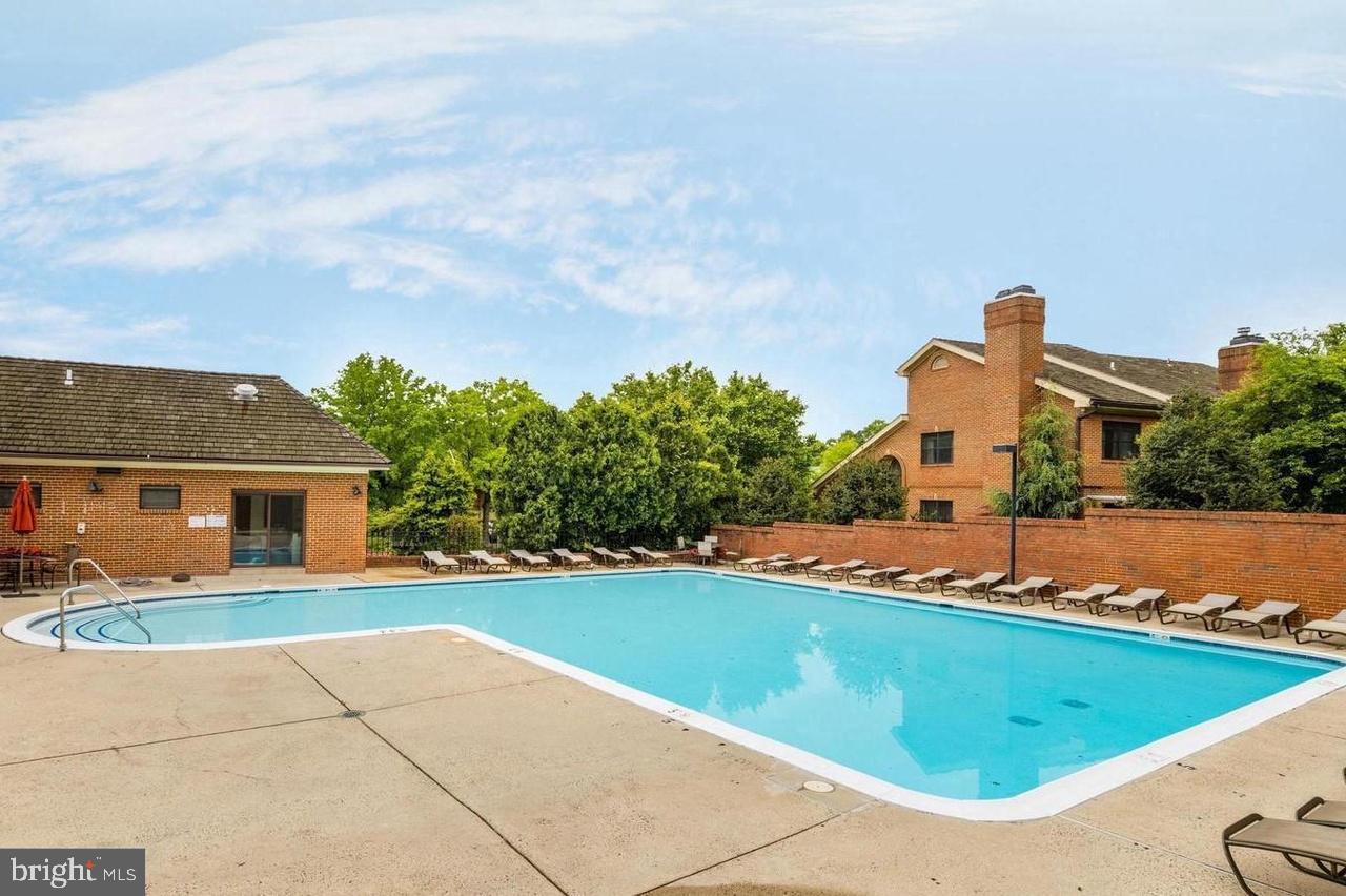 1445 HAMPTON HILL CIRCLE