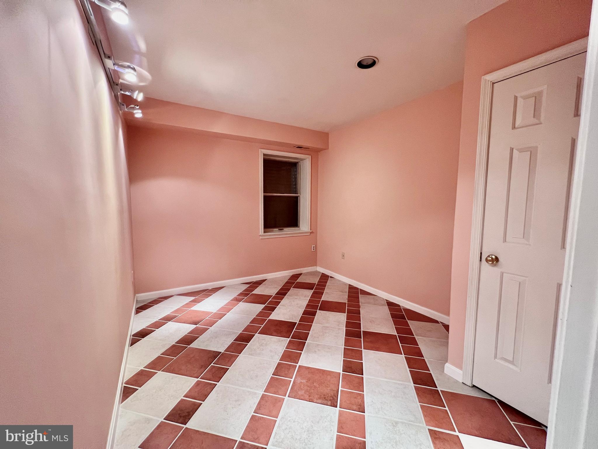 1445 HAMPTON HILL CIRCLE