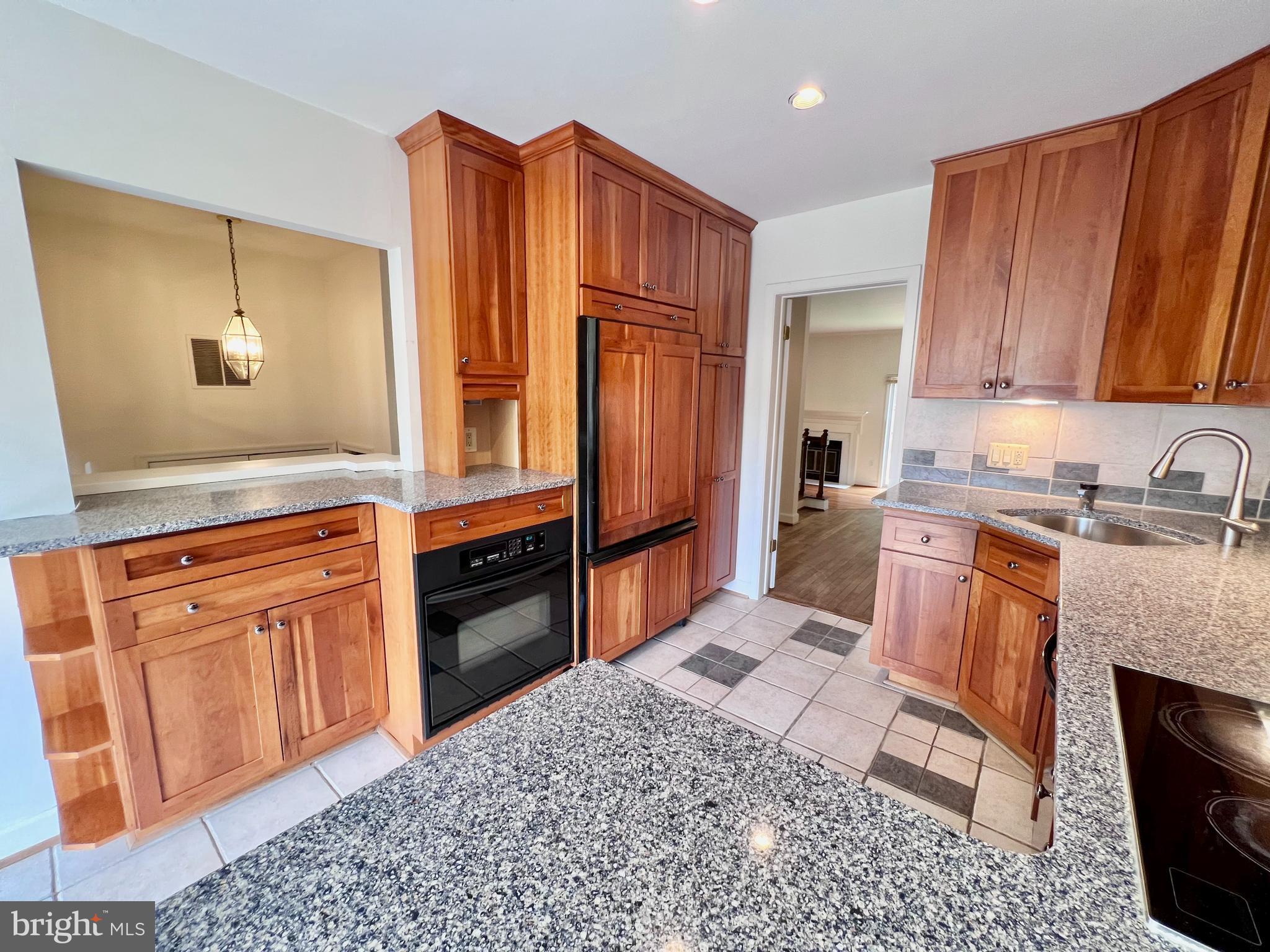 1445 HAMPTON HILL CIRCLE
