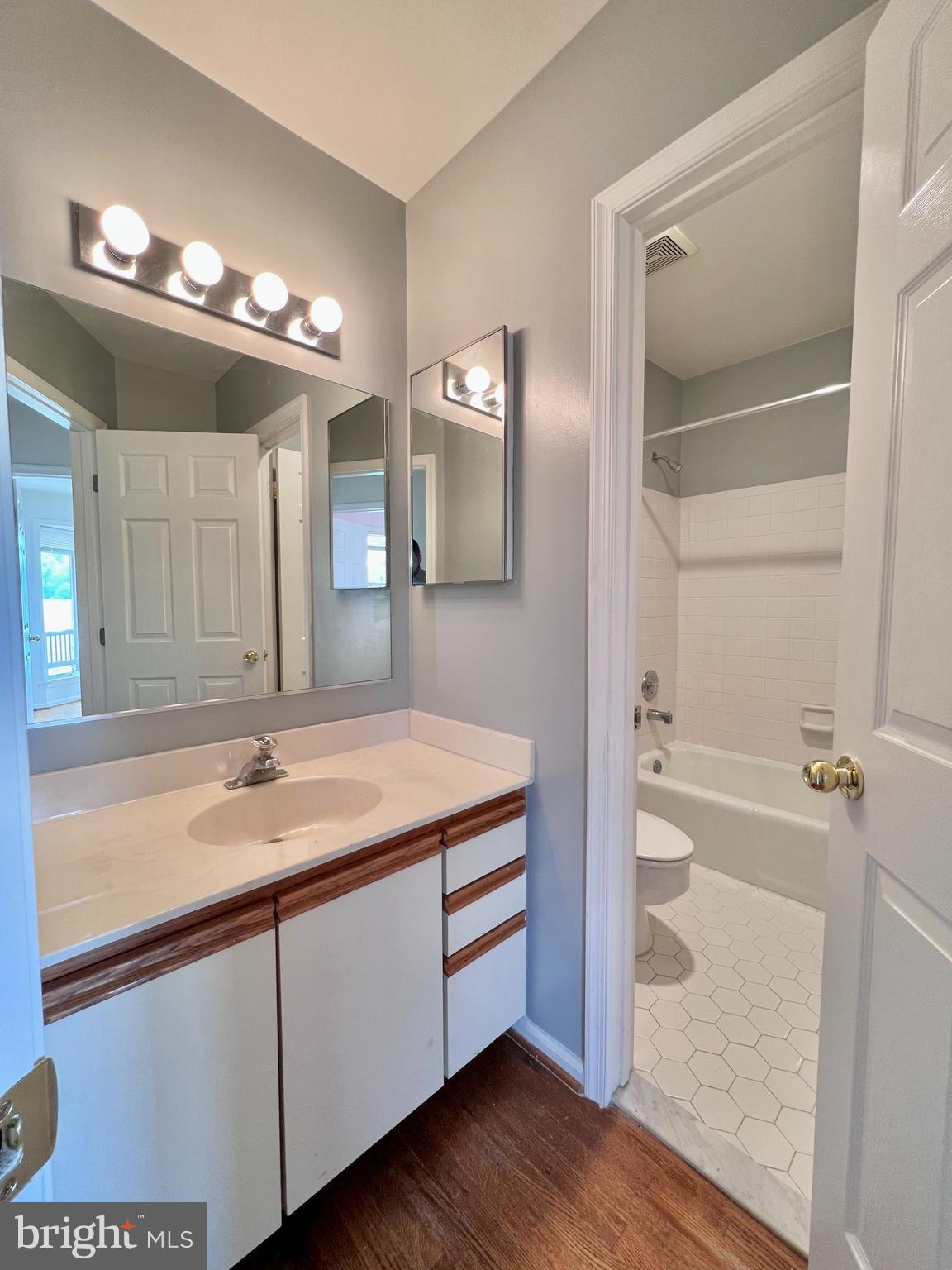 1445 HAMPTON HILL CIRCLE