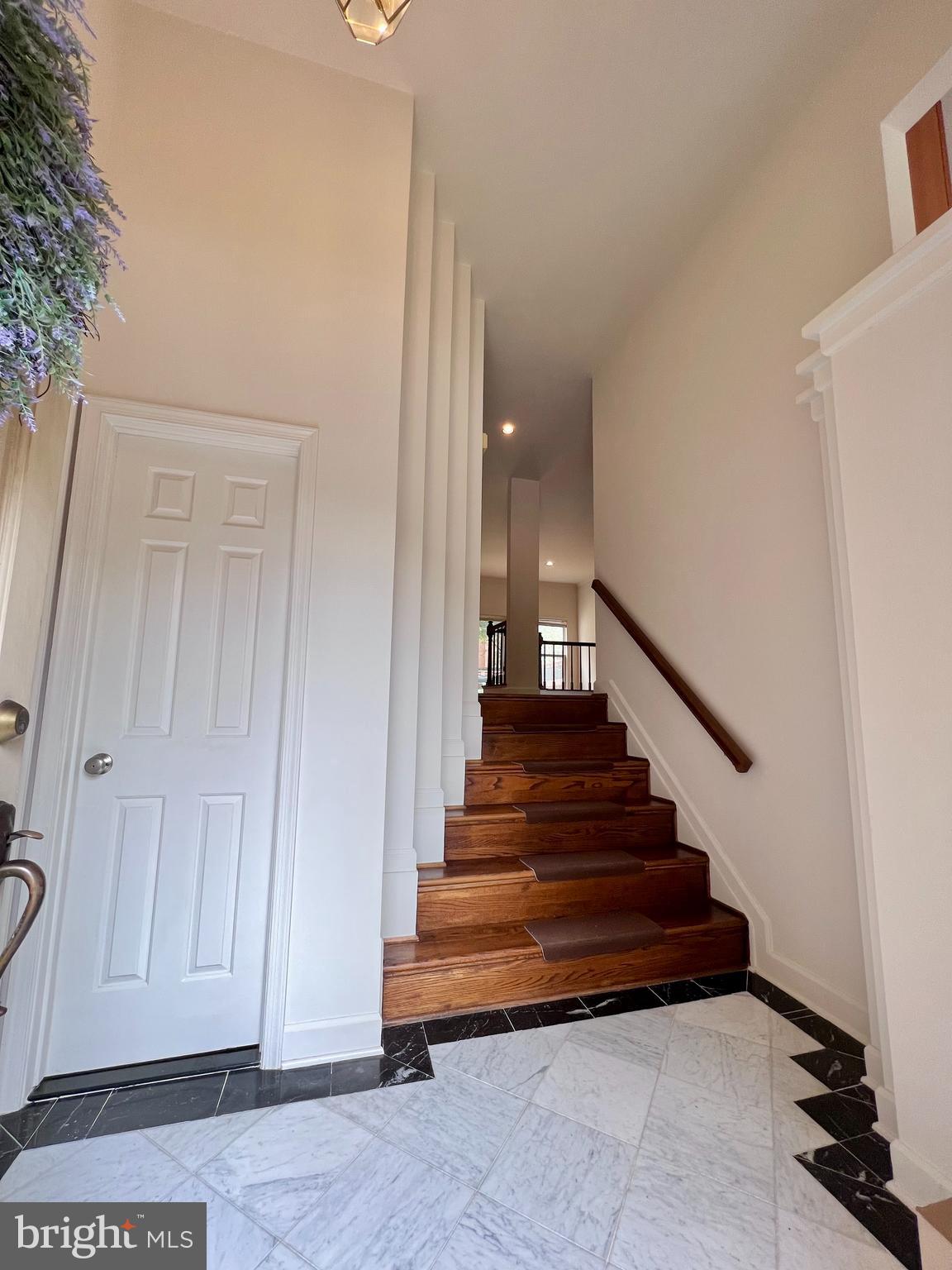 1445 HAMPTON HILL CIRCLE