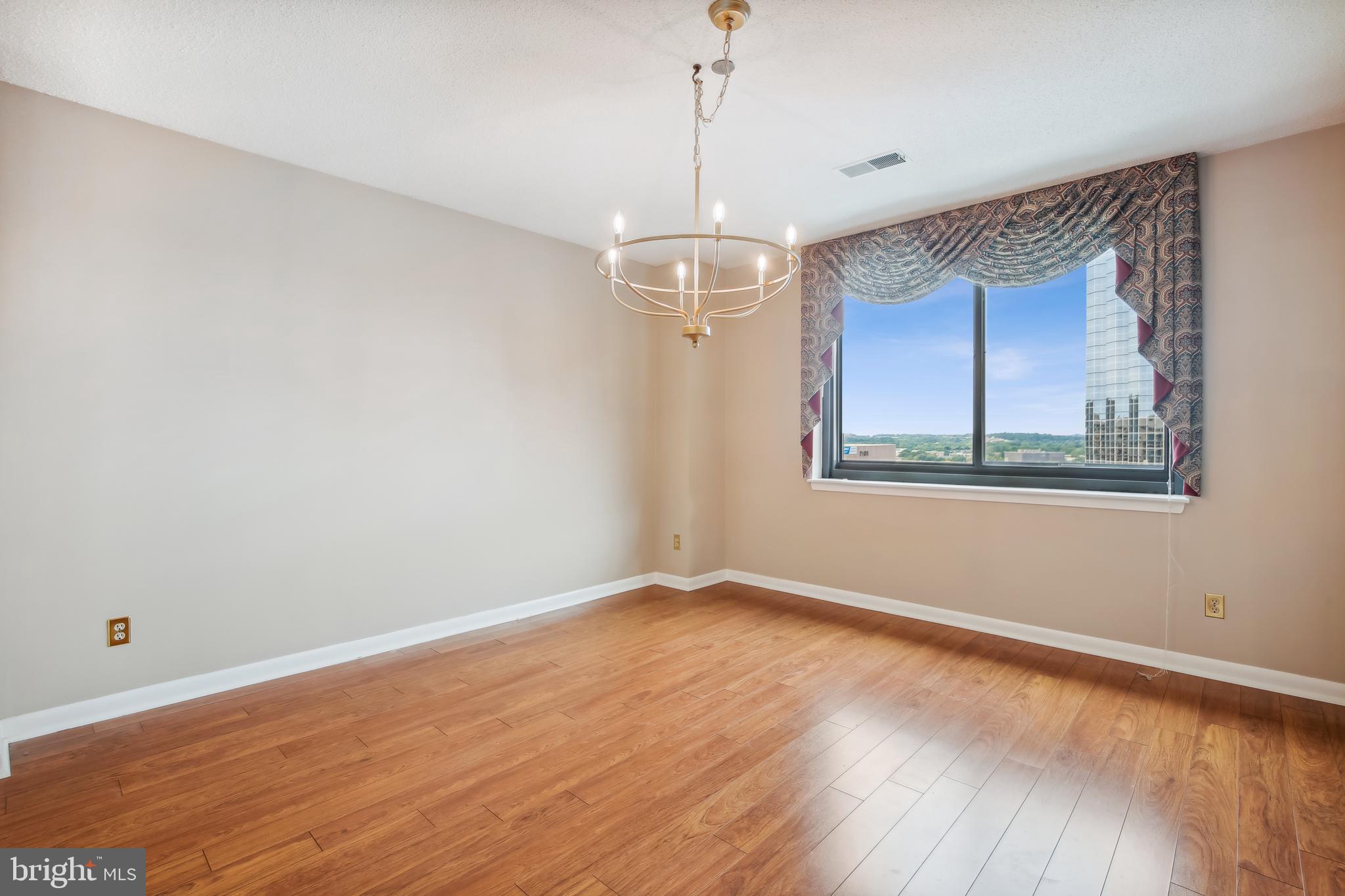 3709 S GEORGE MASON DRIVE 1705