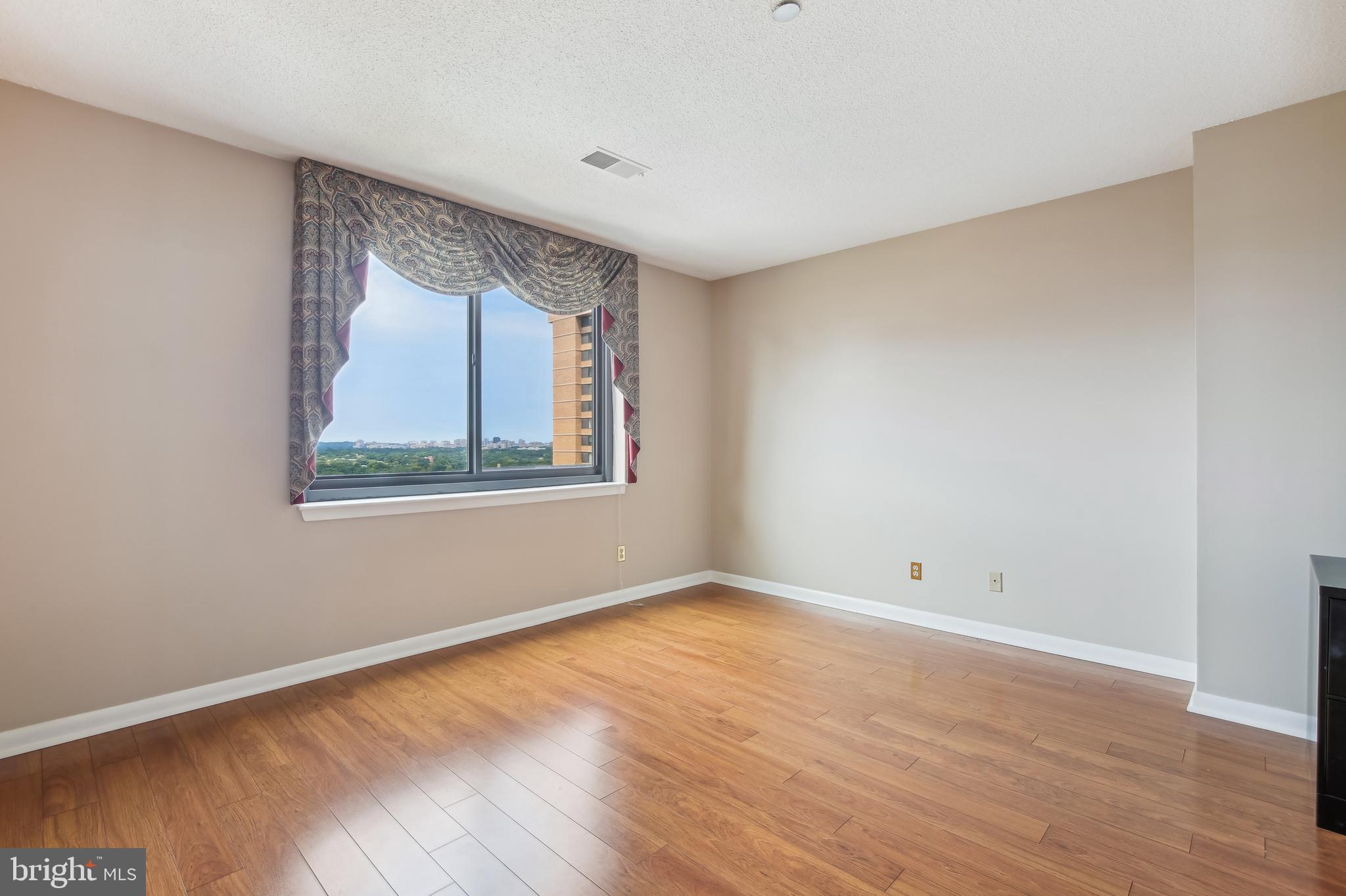 3709 S GEORGE MASON DRIVE 1705