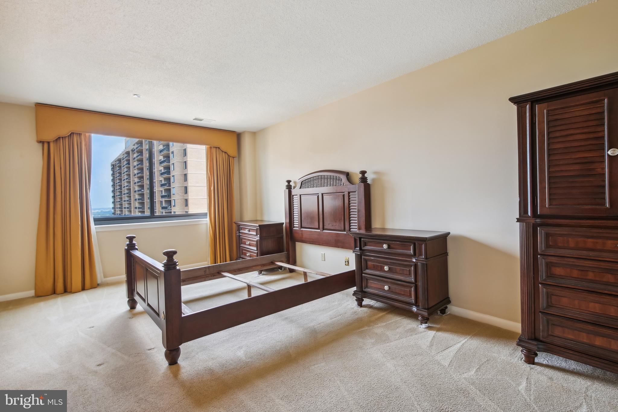 3709 S GEORGE MASON DRIVE 1705