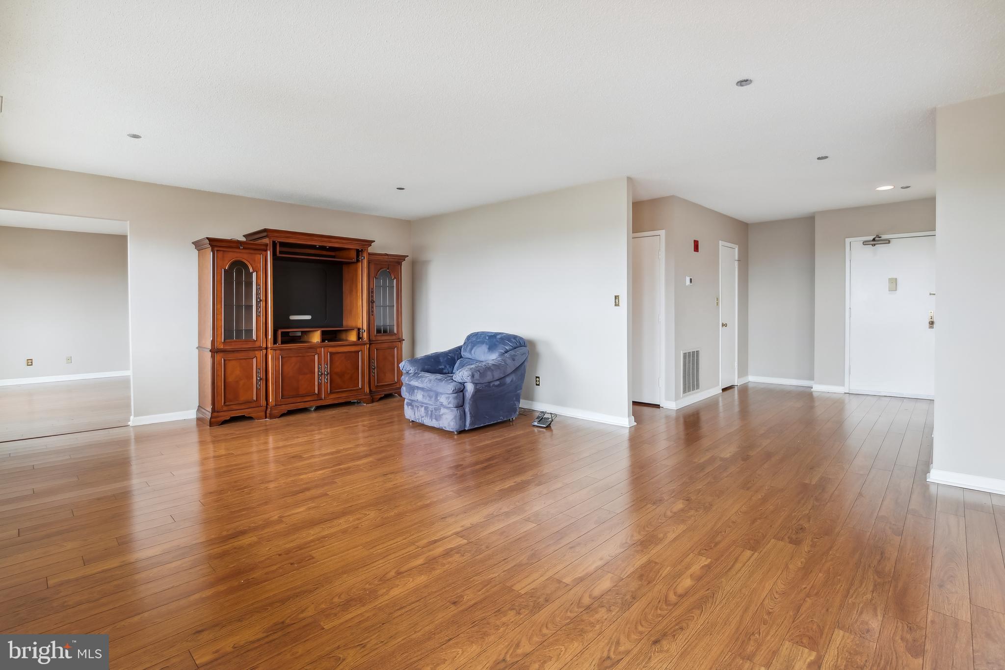 3709 S GEORGE MASON DRIVE 1705