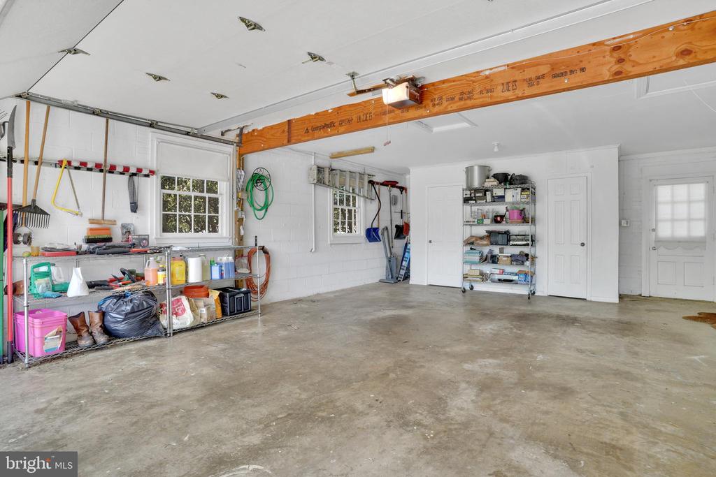 8017 AGIN COURT