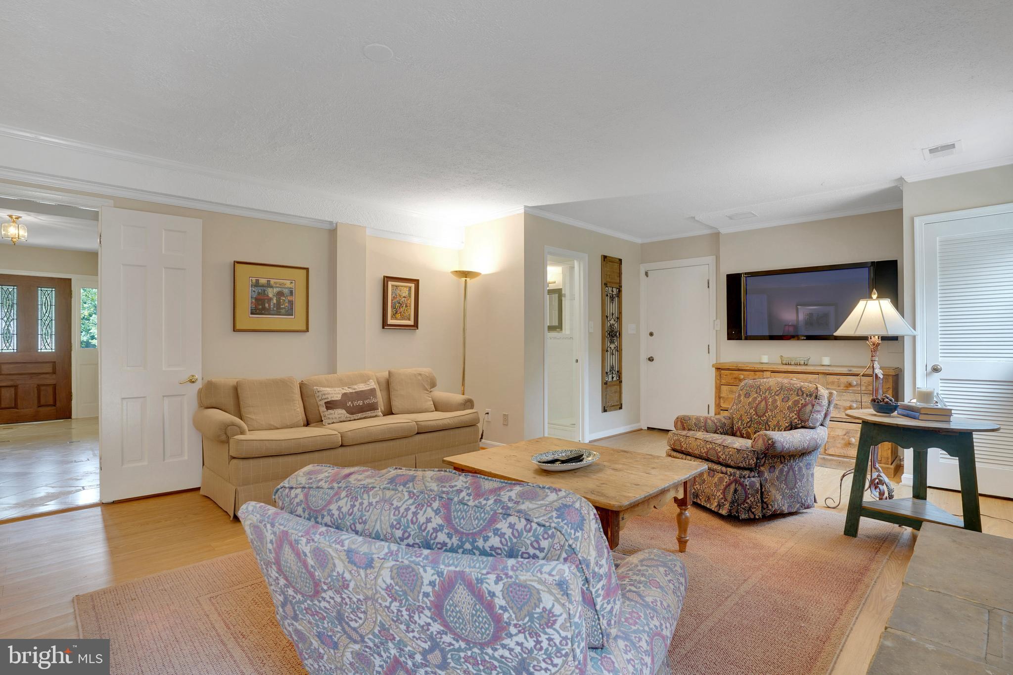 8017 AGIN COURT