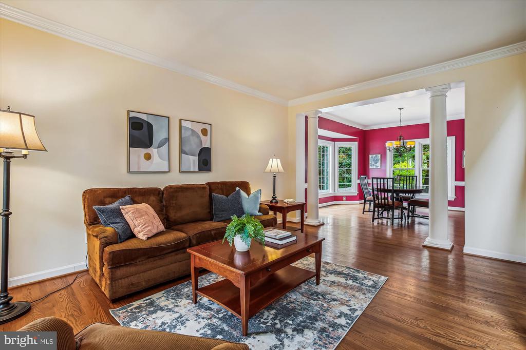 2576 HOLLY MANOR DRIVE
