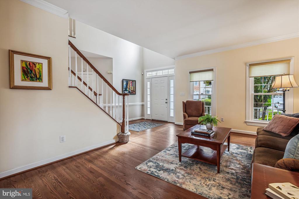 2576 HOLLY MANOR DRIVE