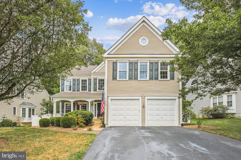 2576 HOLLY MANOR DRIVE