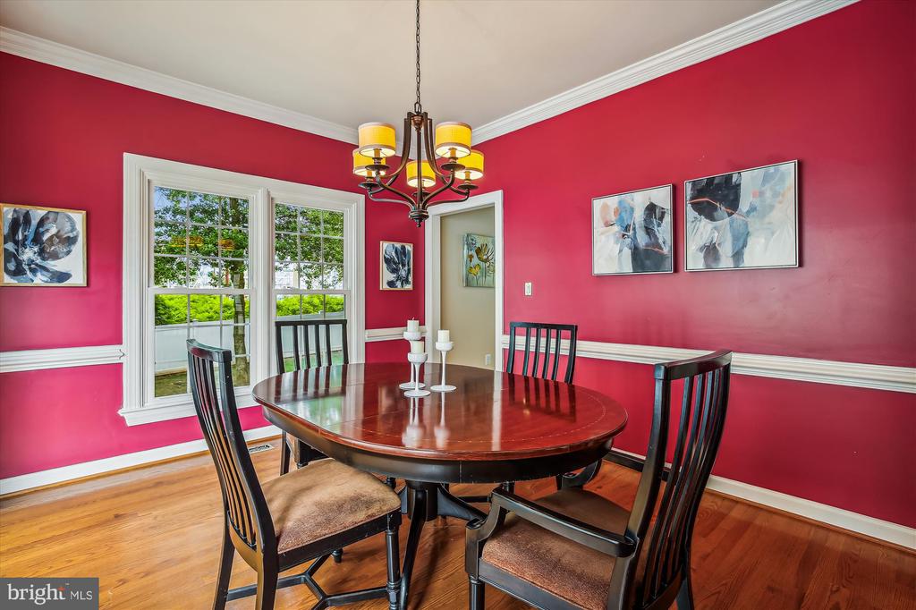 2576 HOLLY MANOR DRIVE