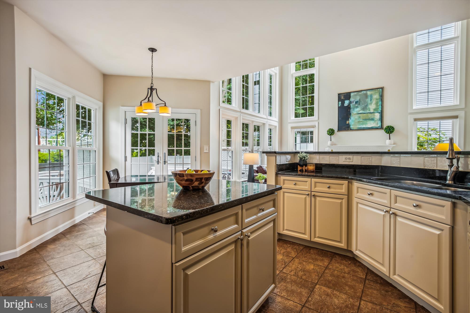 2576 HOLLY MANOR DRIVE