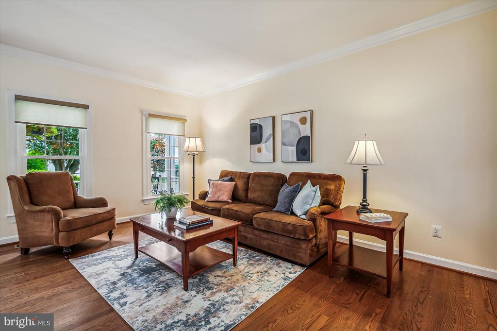 2576 HOLLY MANOR DRIVE