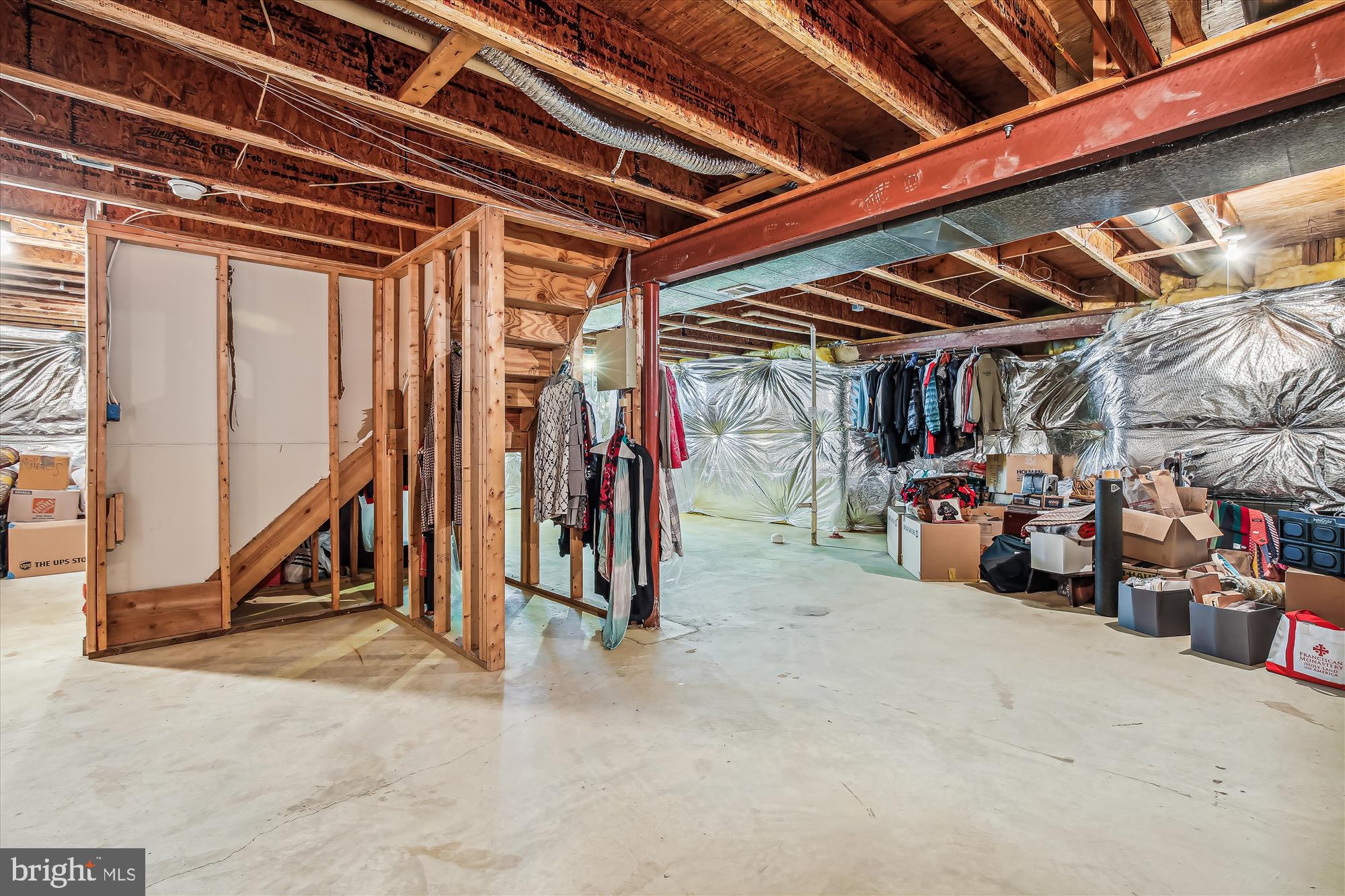 2576 HOLLY MANOR DRIVE