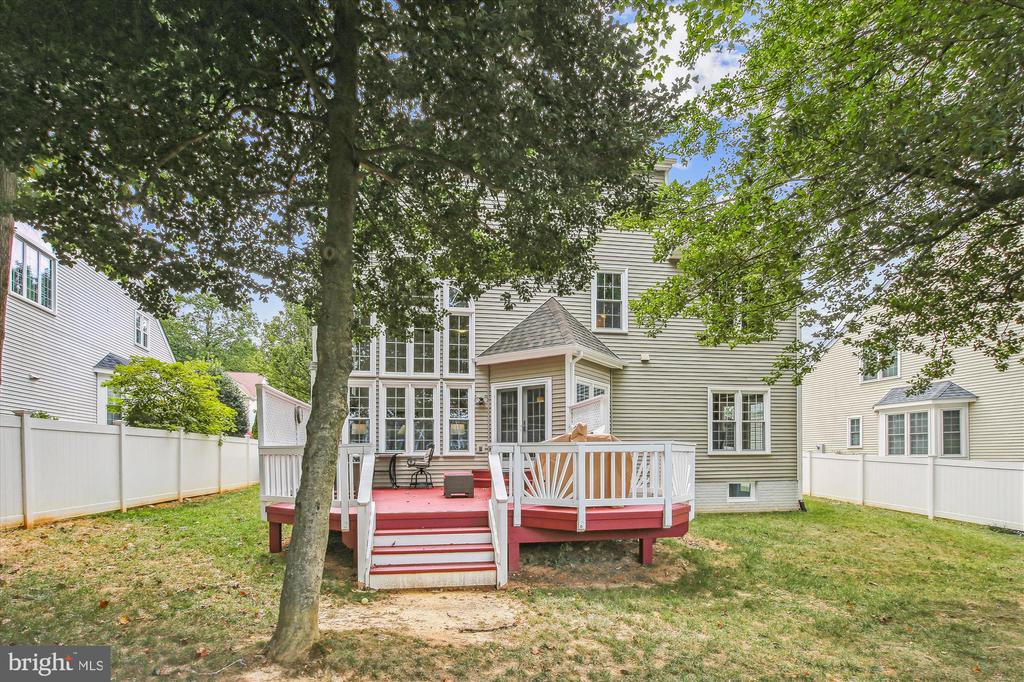 2576 HOLLY MANOR DRIVE