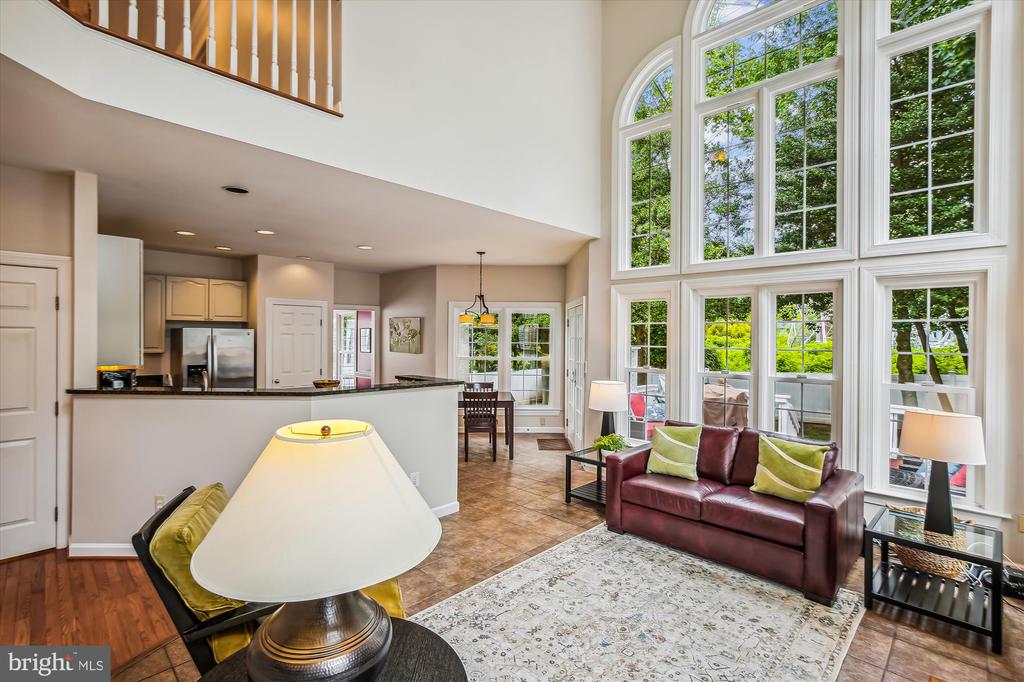 2576 HOLLY MANOR DRIVE