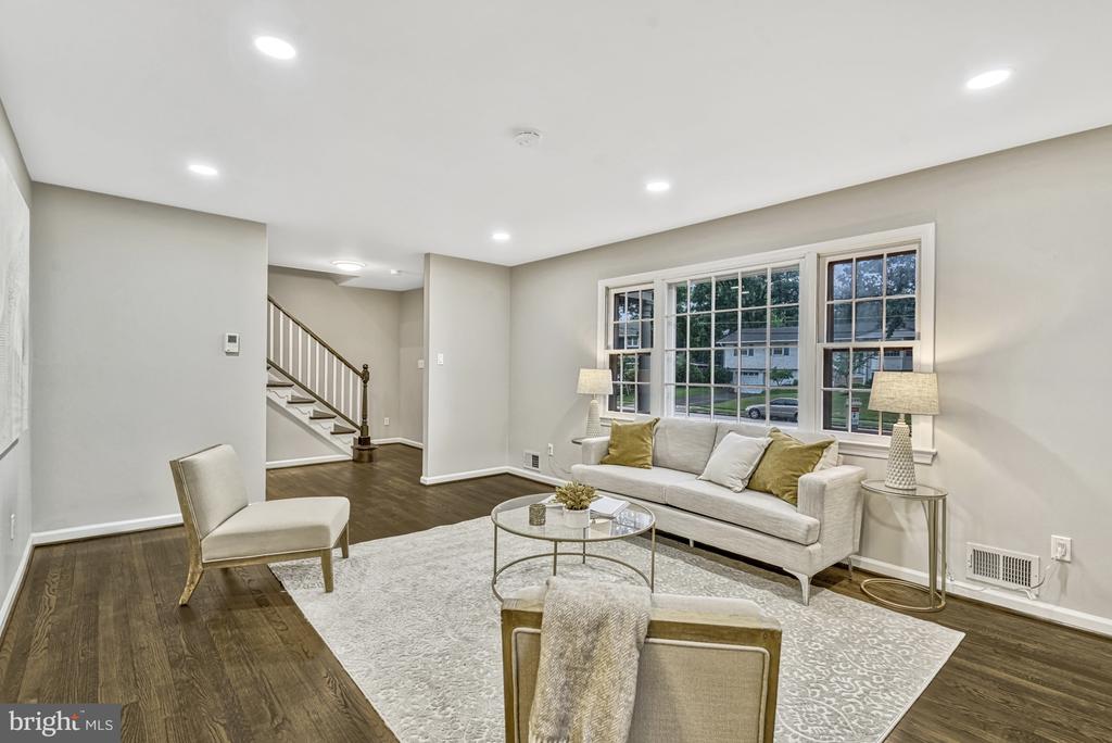 3117 WATERSIDE LANE