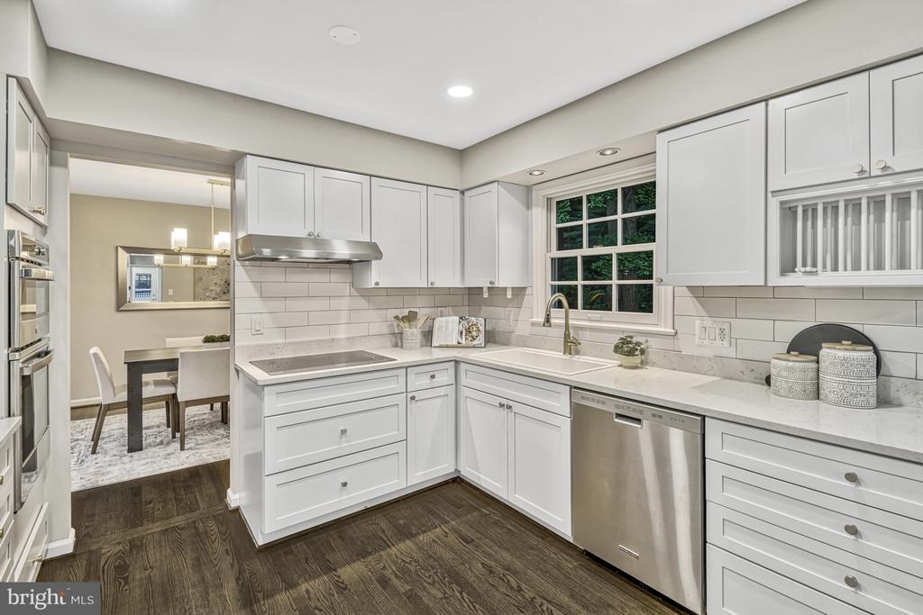 3117 WATERSIDE LANE