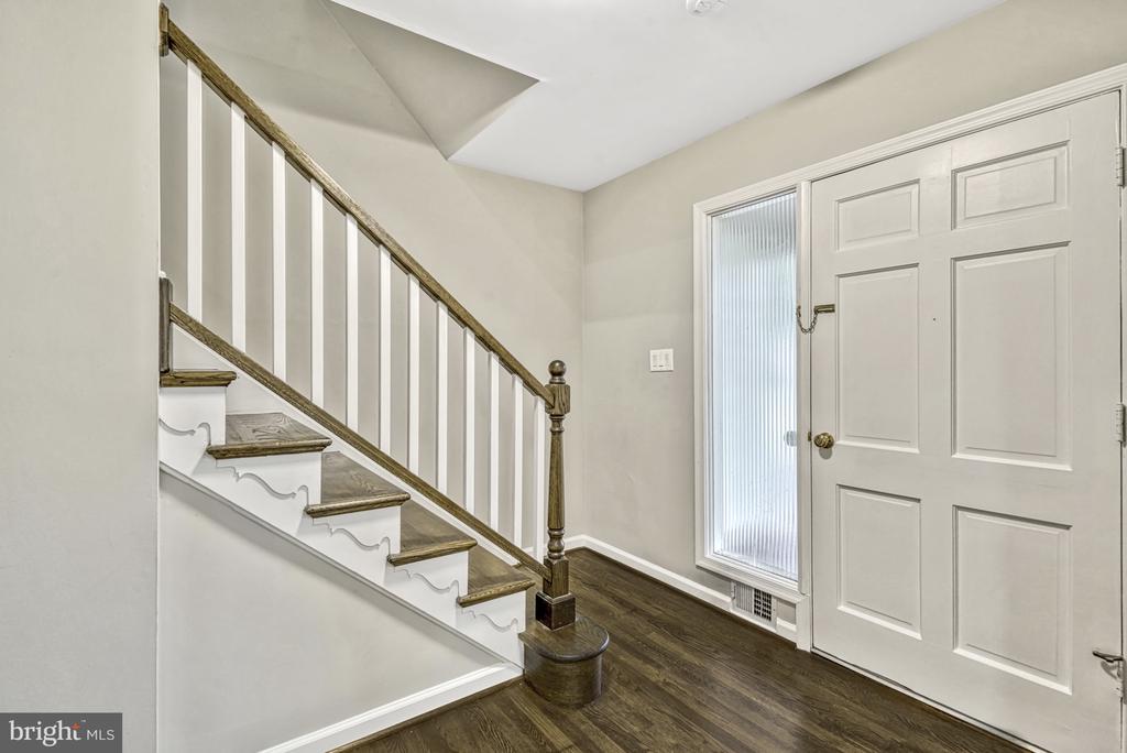 3117 WATERSIDE LANE
