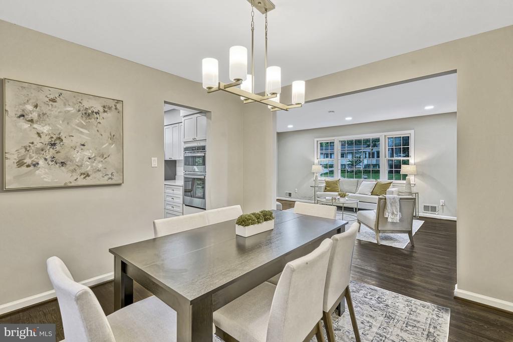 3117 WATERSIDE LANE