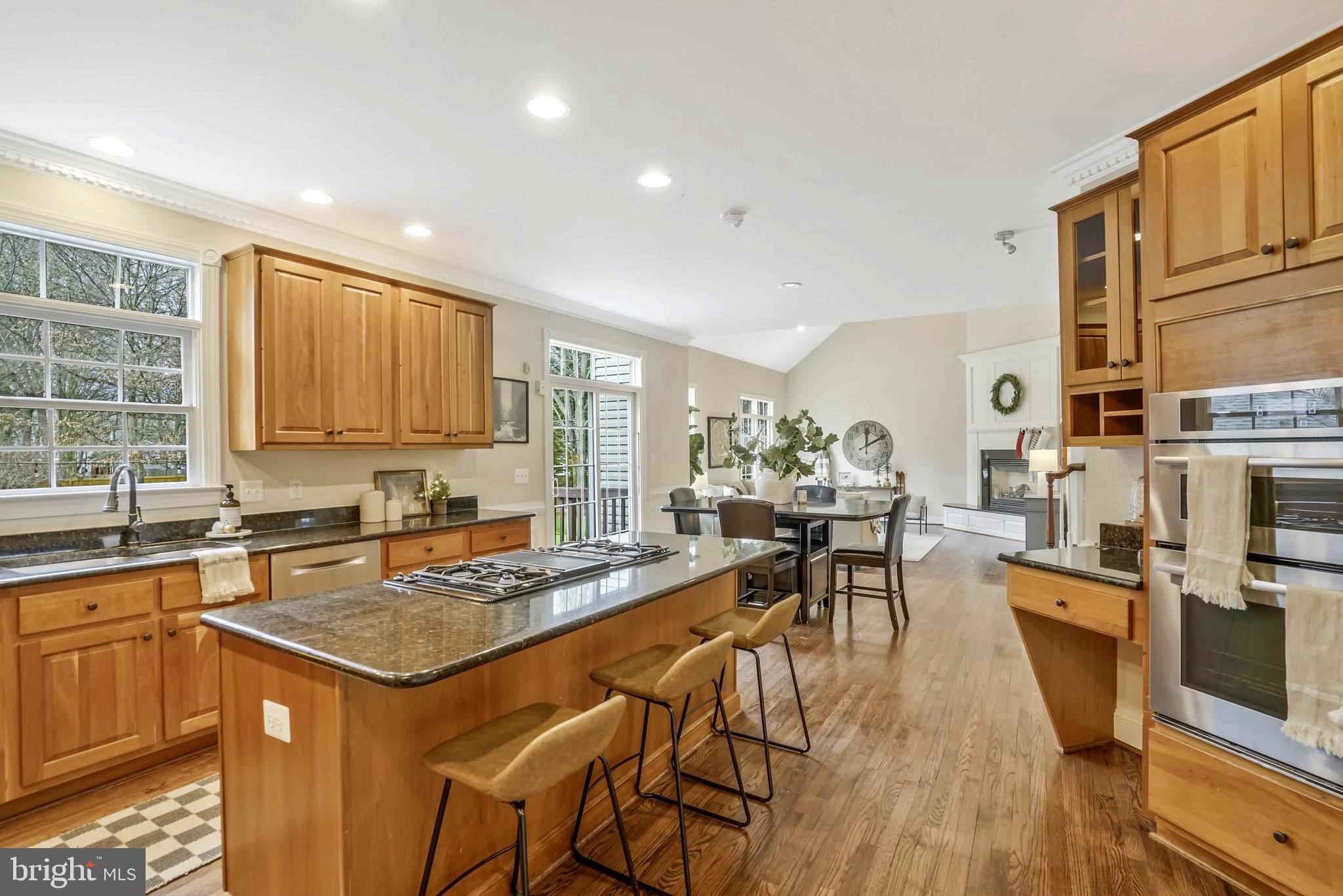 2504 SHERWOOD HALL LANE
