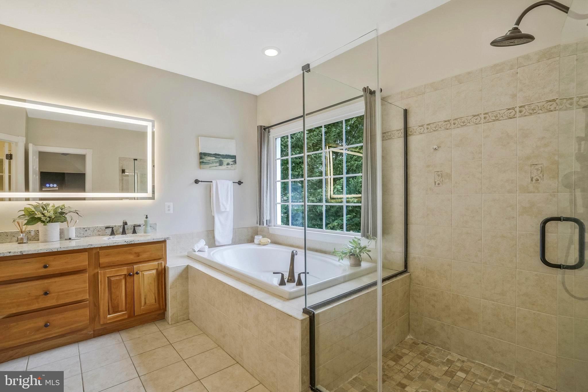 2504 SHERWOOD HALL LANE