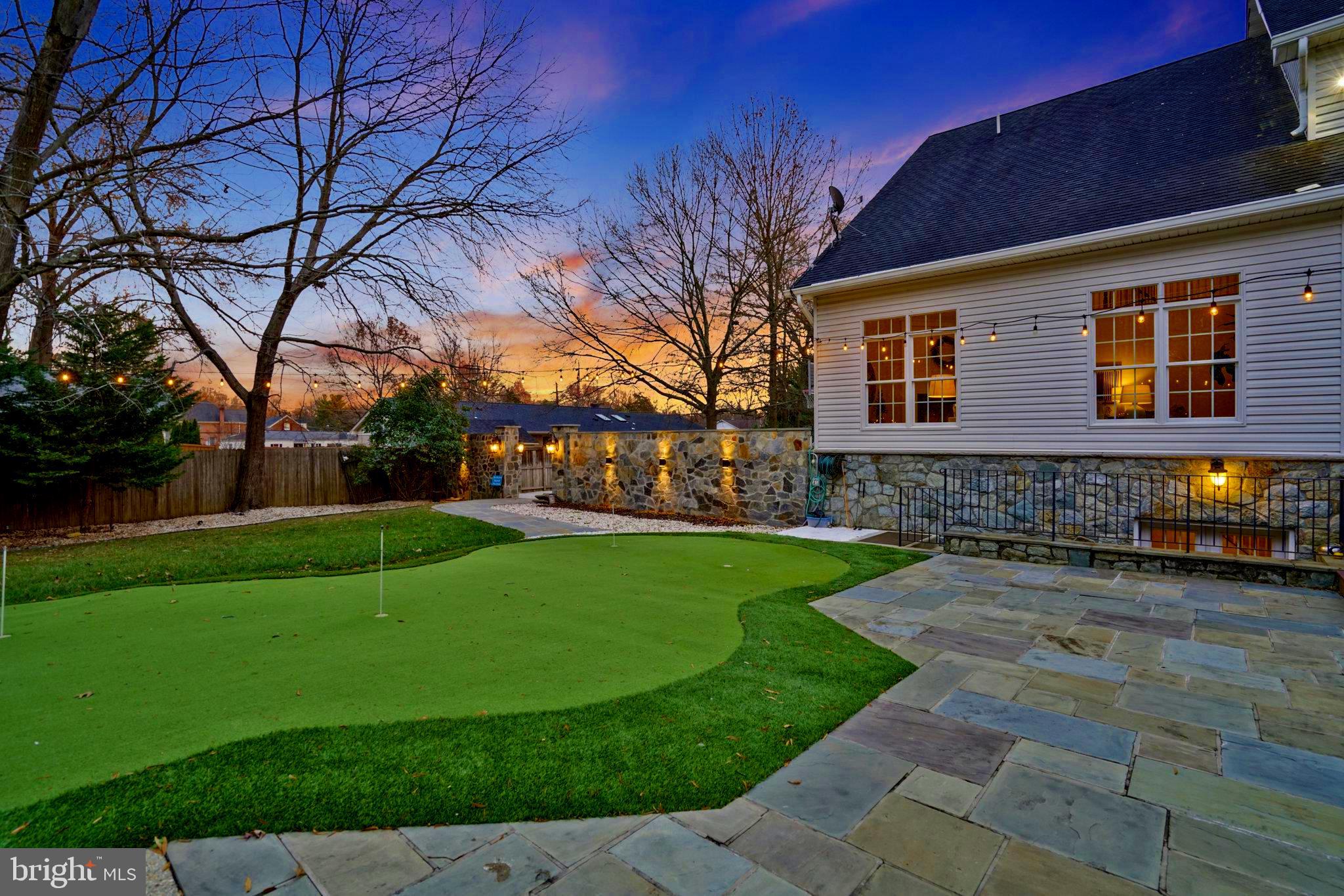 2504 SHERWOOD HALL LANE