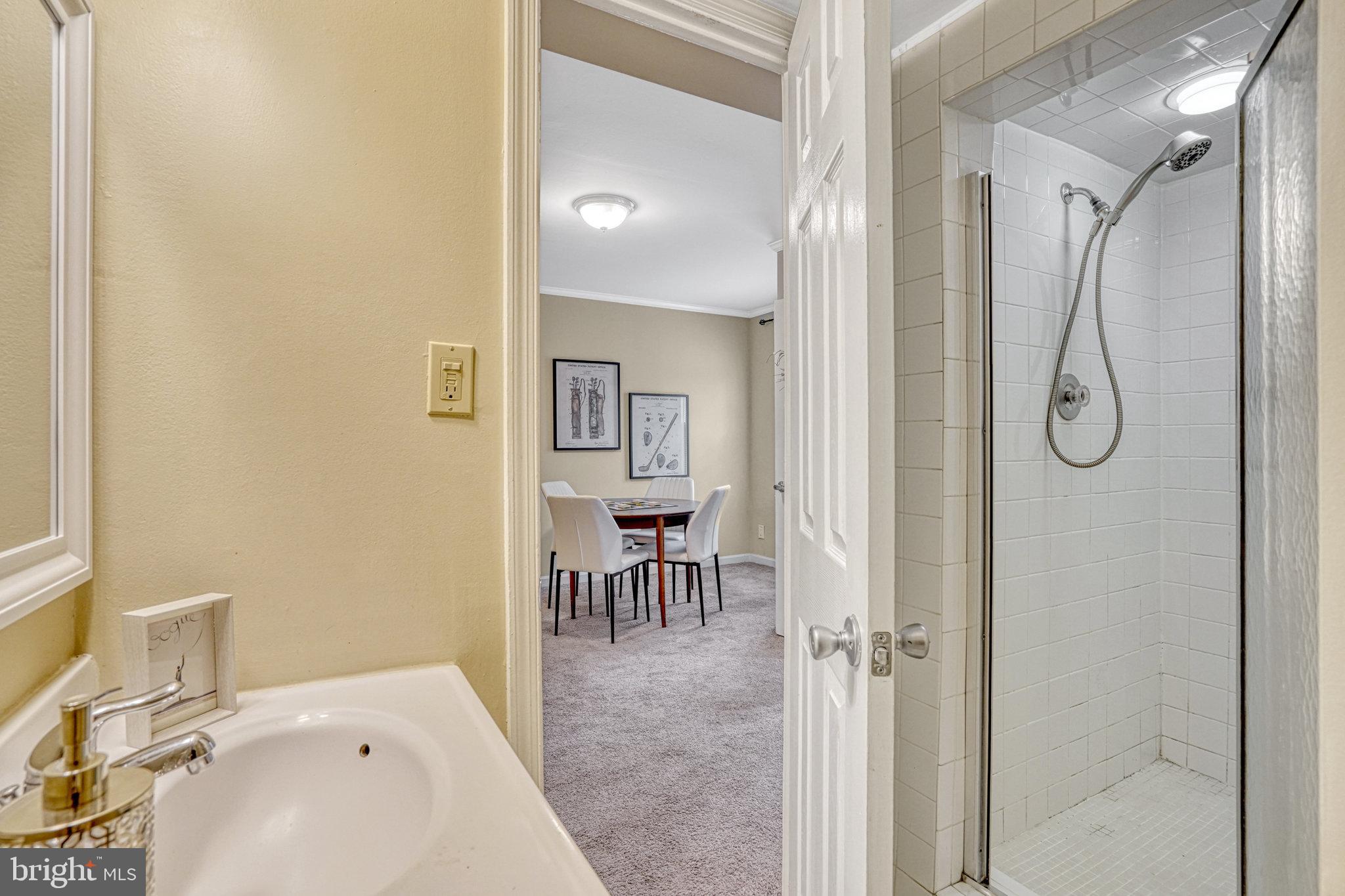 14834 HOXTON SQUARE
