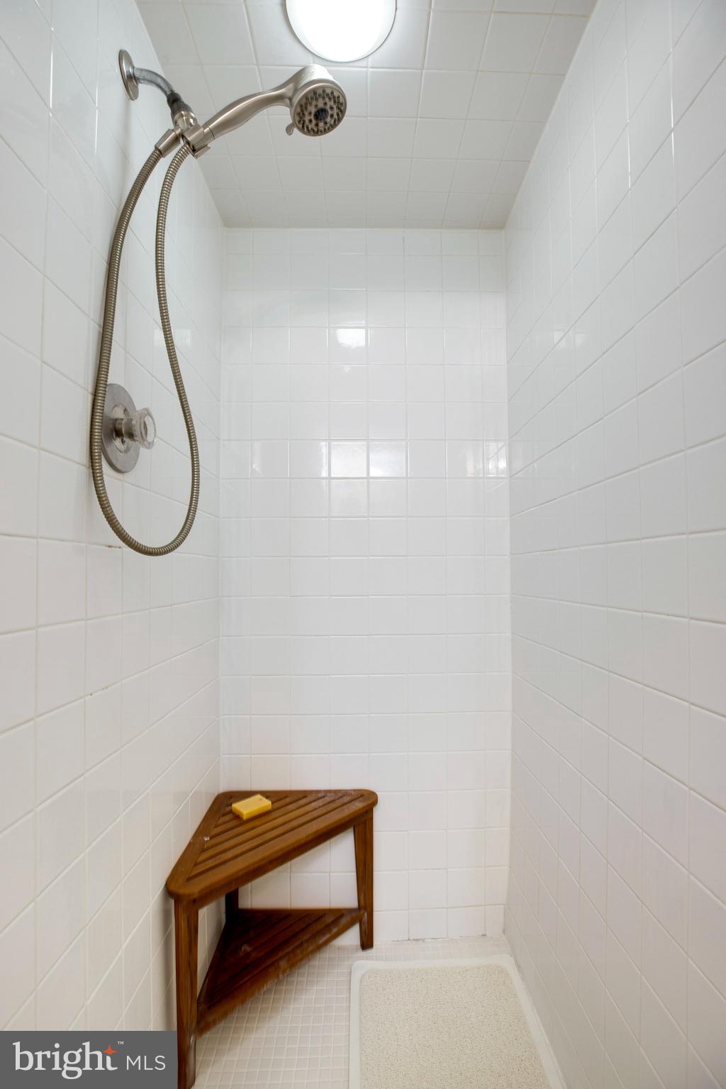 14834 HOXTON SQUARE