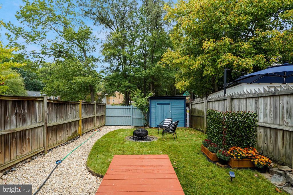 14834 HOXTON SQUARE
