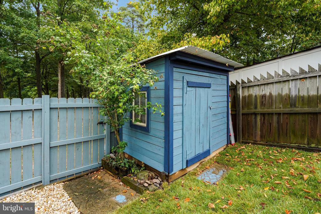 14834 HOXTON SQUARE