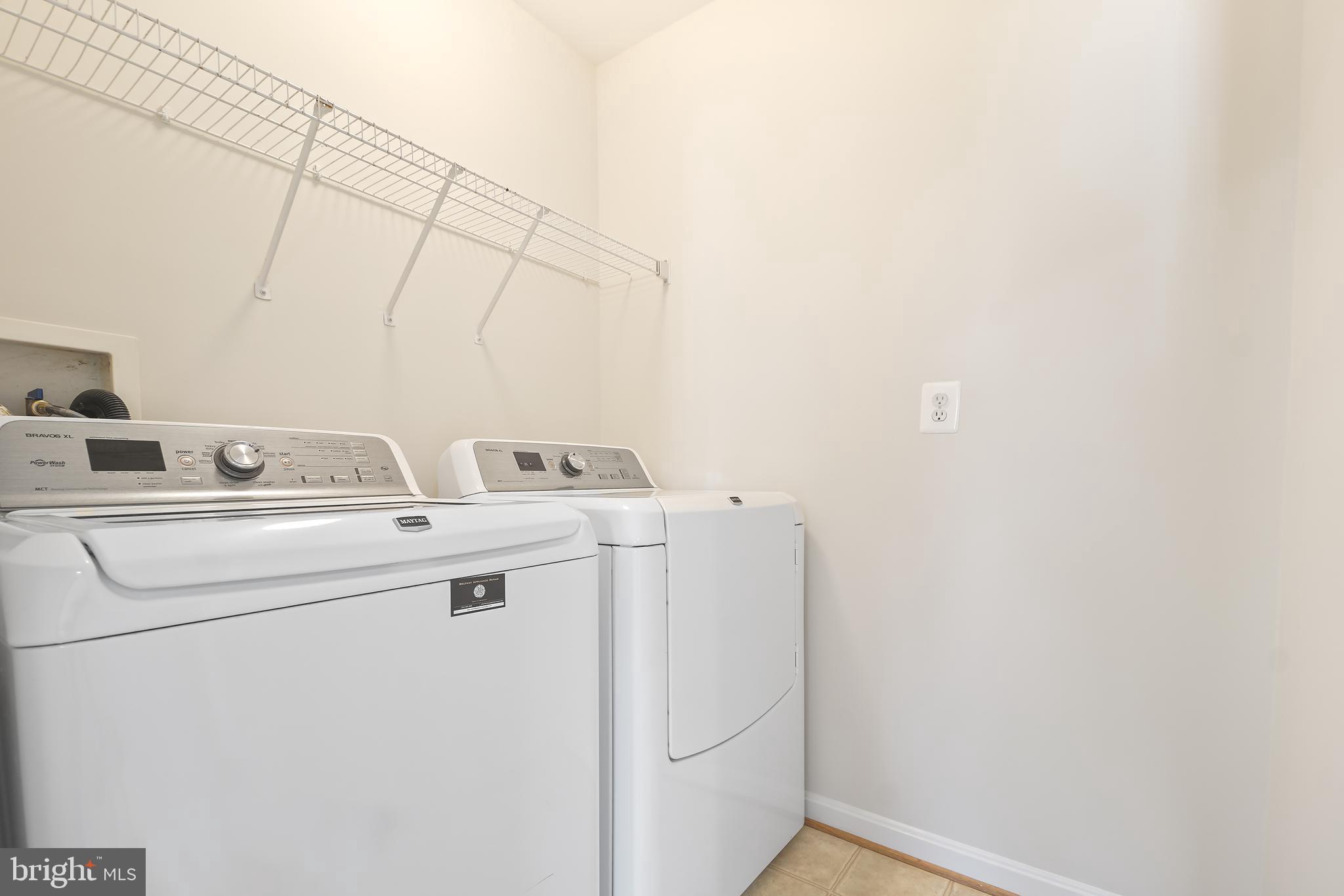 8576 WYNGATE MANOR COURT