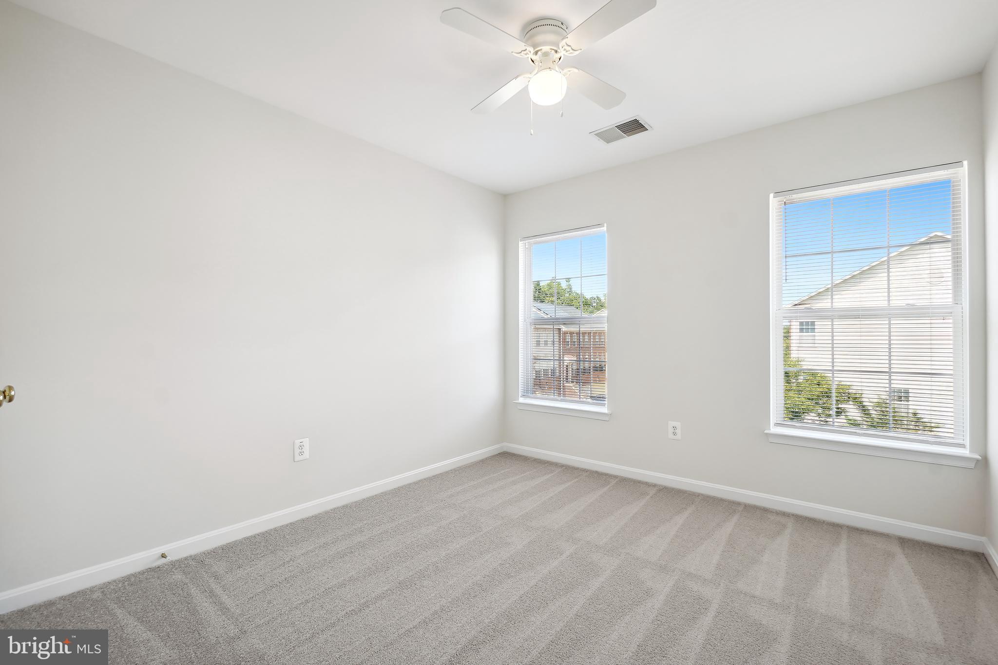 8576 WYNGATE MANOR COURT