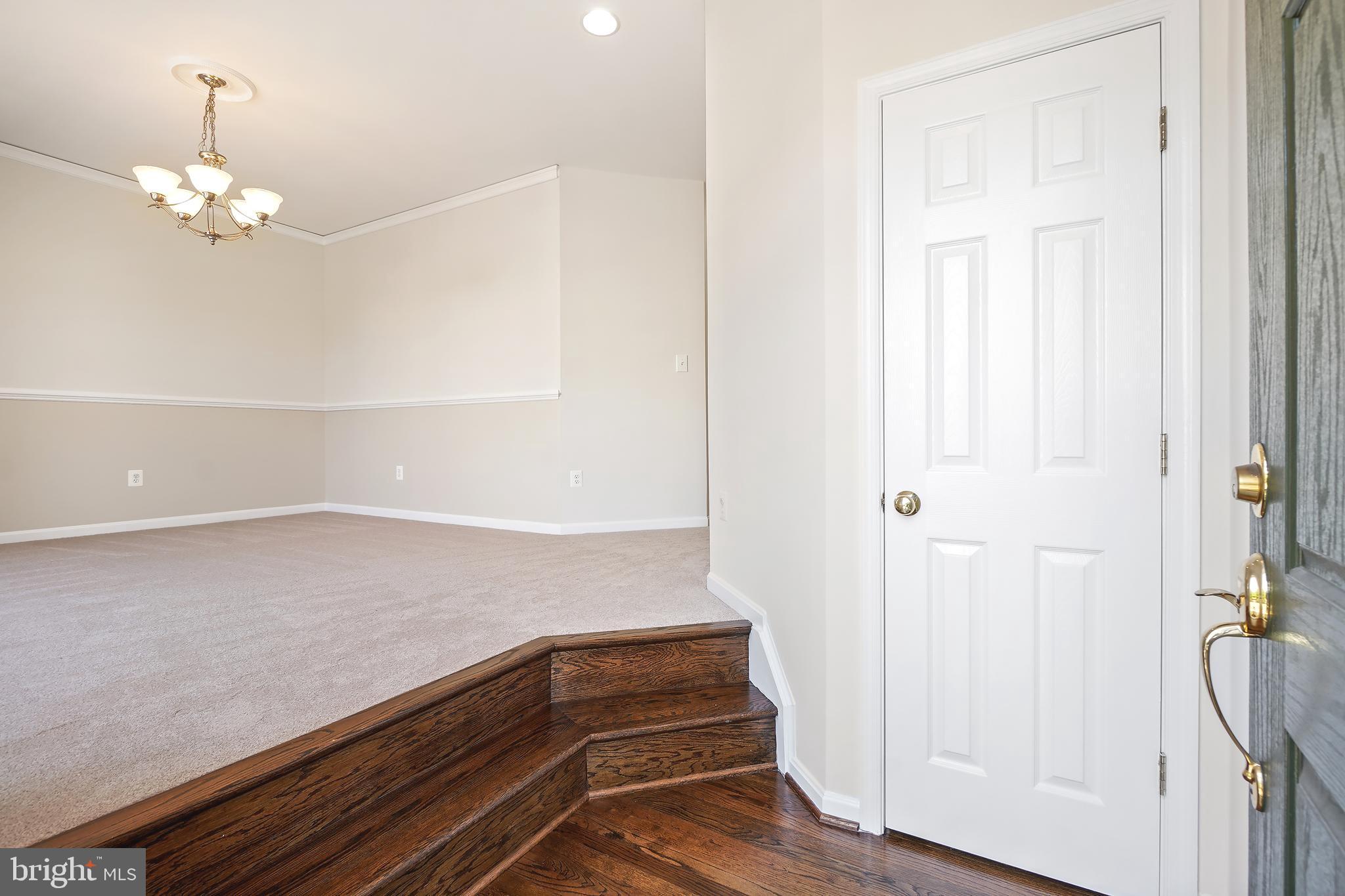 8576 WYNGATE MANOR COURT