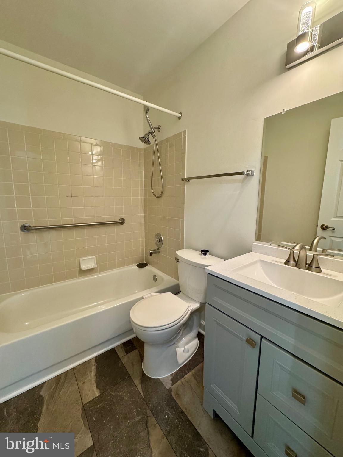 6165 CASTLETOWN WAY