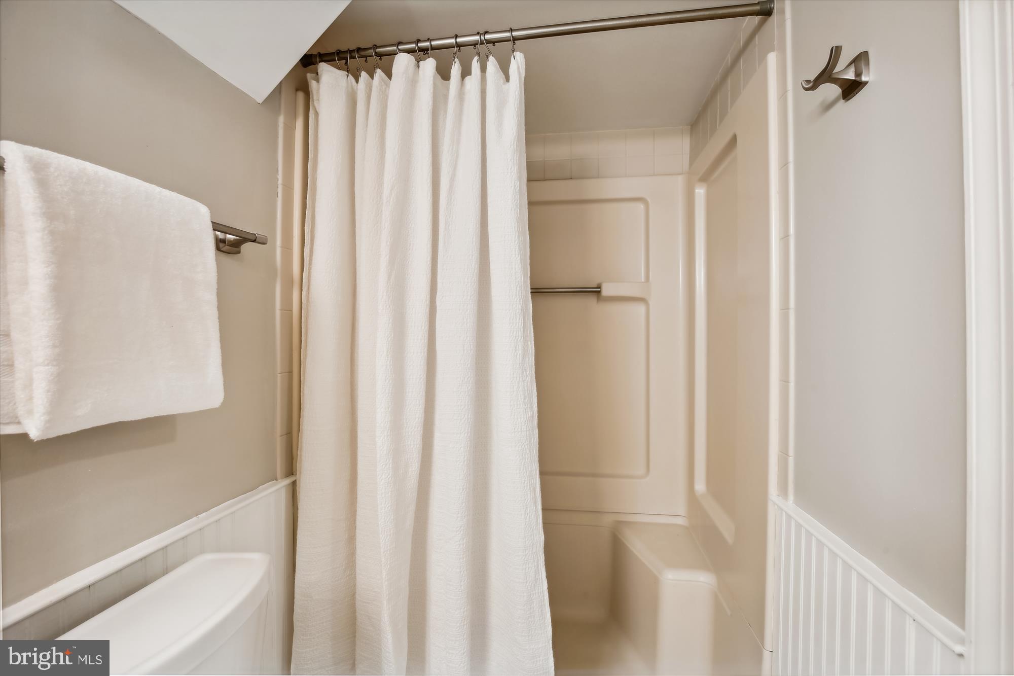 2824 SUMMERFIELD ROAD