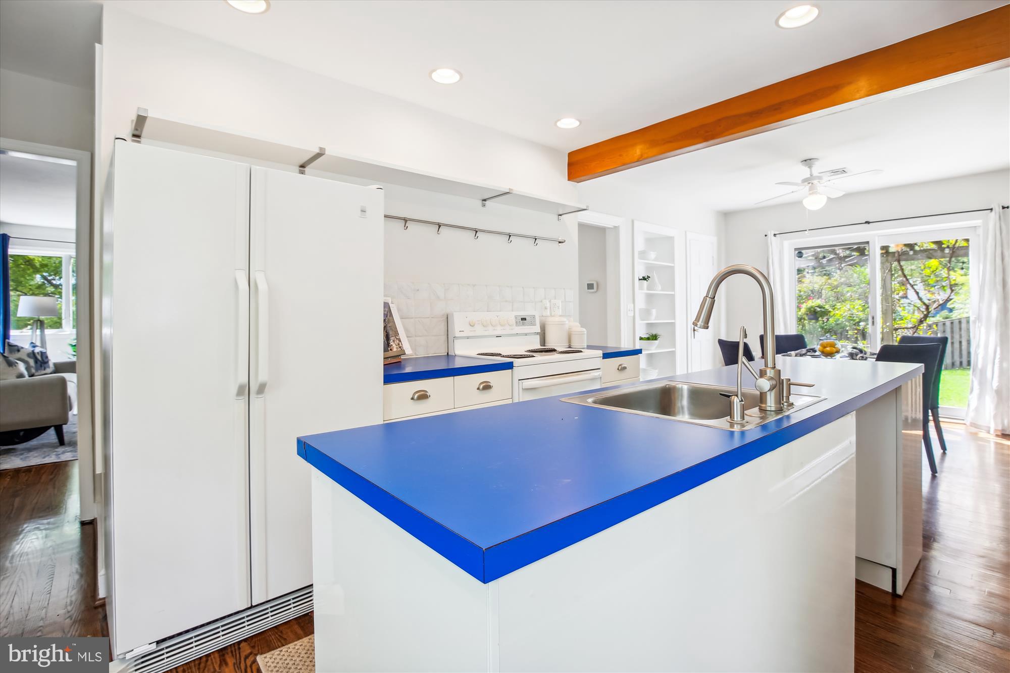 2824 SUMMERFIELD ROAD