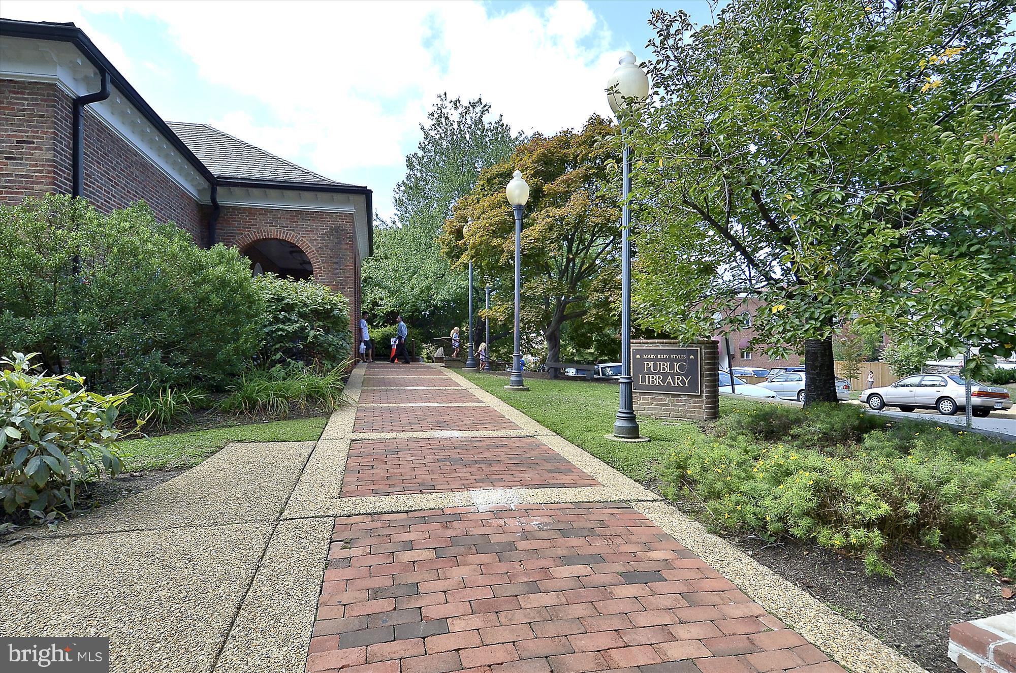 2824 SUMMERFIELD ROAD