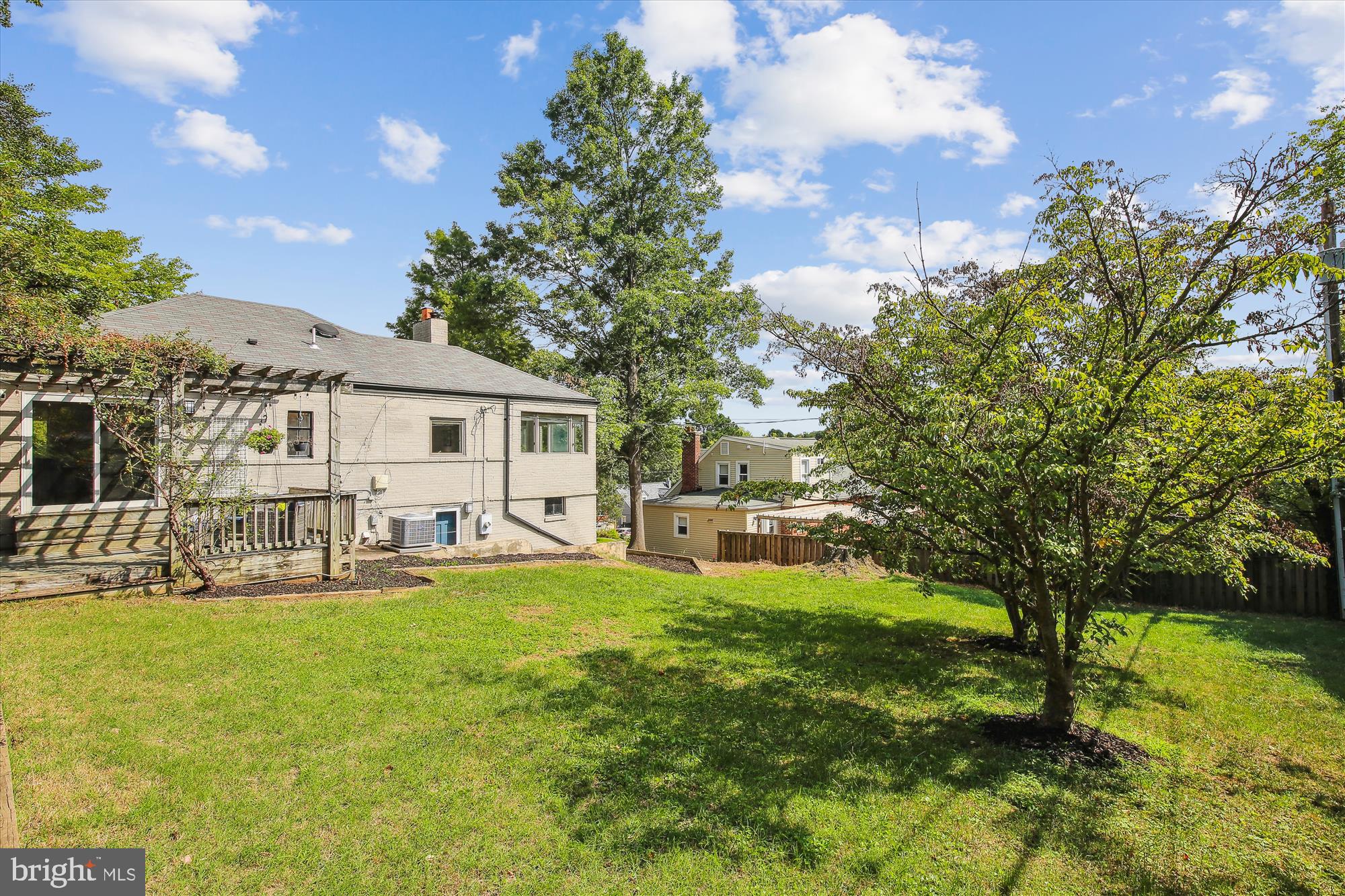 2824 SUMMERFIELD ROAD